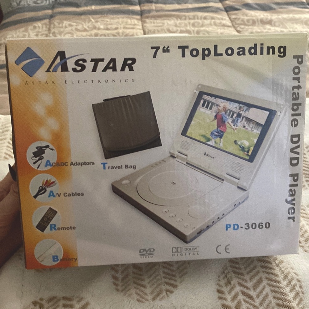 Portable top loading 7” DVD player